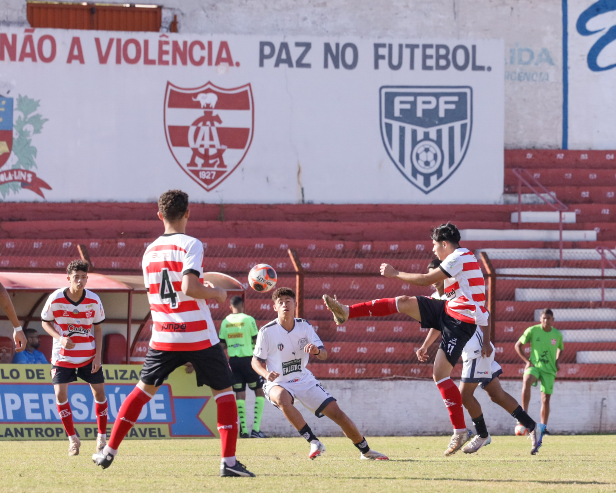 Base: Sub-15 é derrotado no Gilbertão!