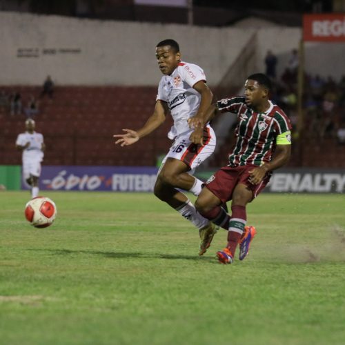 Base: Linense perde para o Fluminense e fica em segundo!