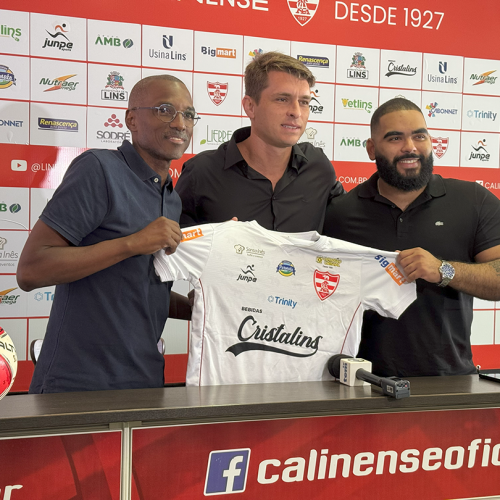Técnico Thiago Gomes é apresentado oficialmente