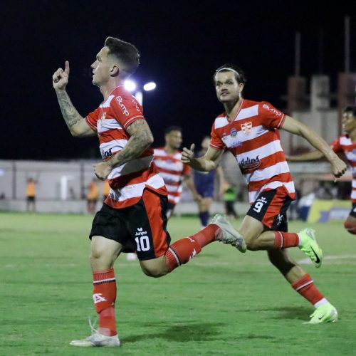 No Gilbertão! Linense empata com o Grêmio Prudente.