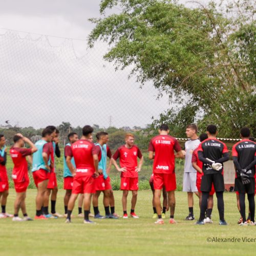 A equipe segue se preprarando com muita dedicação e foco.